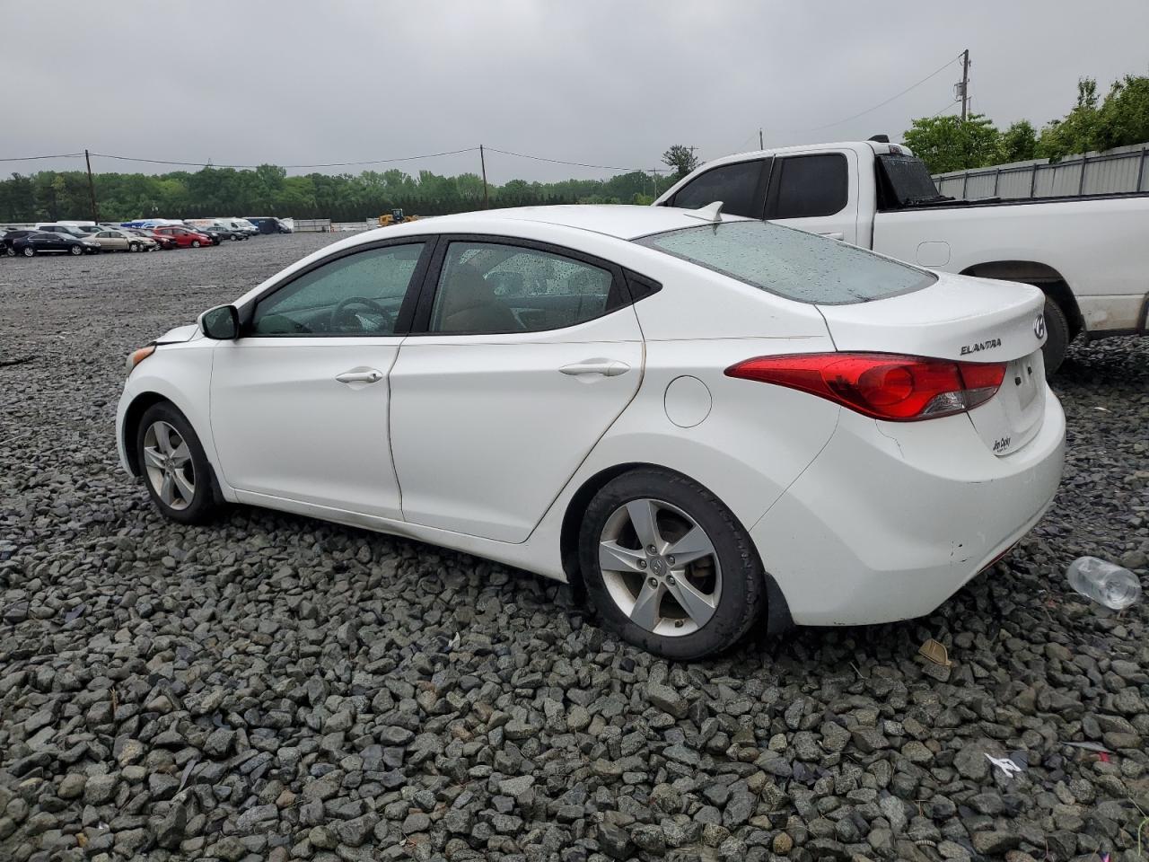 2013 Hyundai Elantra Gls - Фото 2