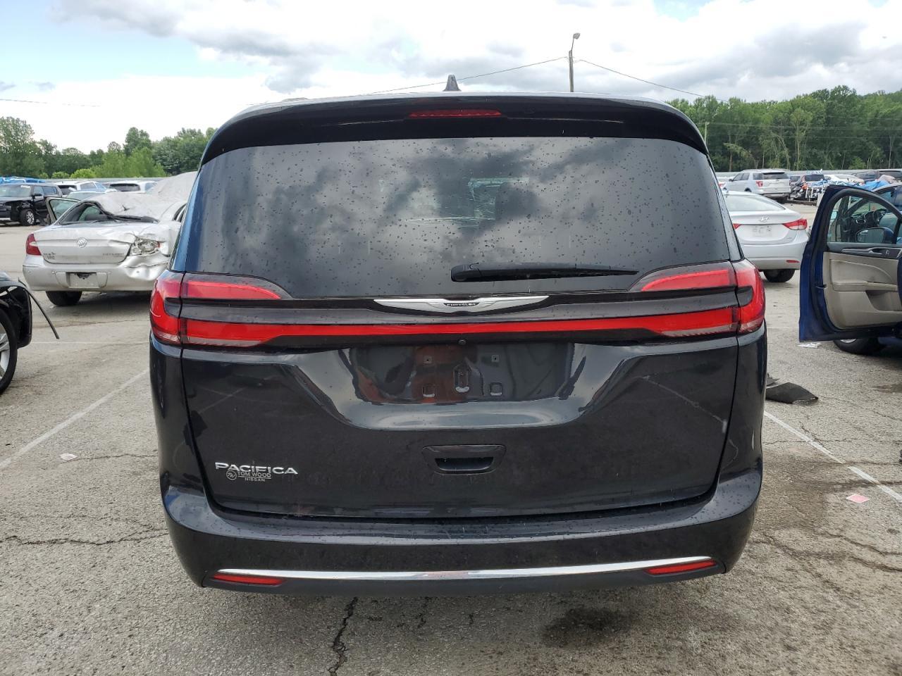 2022 Chrysler Pacifica Touring L - Фото 6