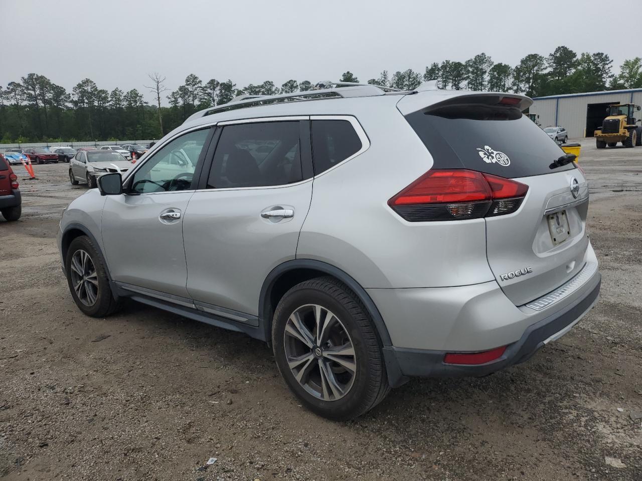 2017 Nissan Rogue S - Image 2