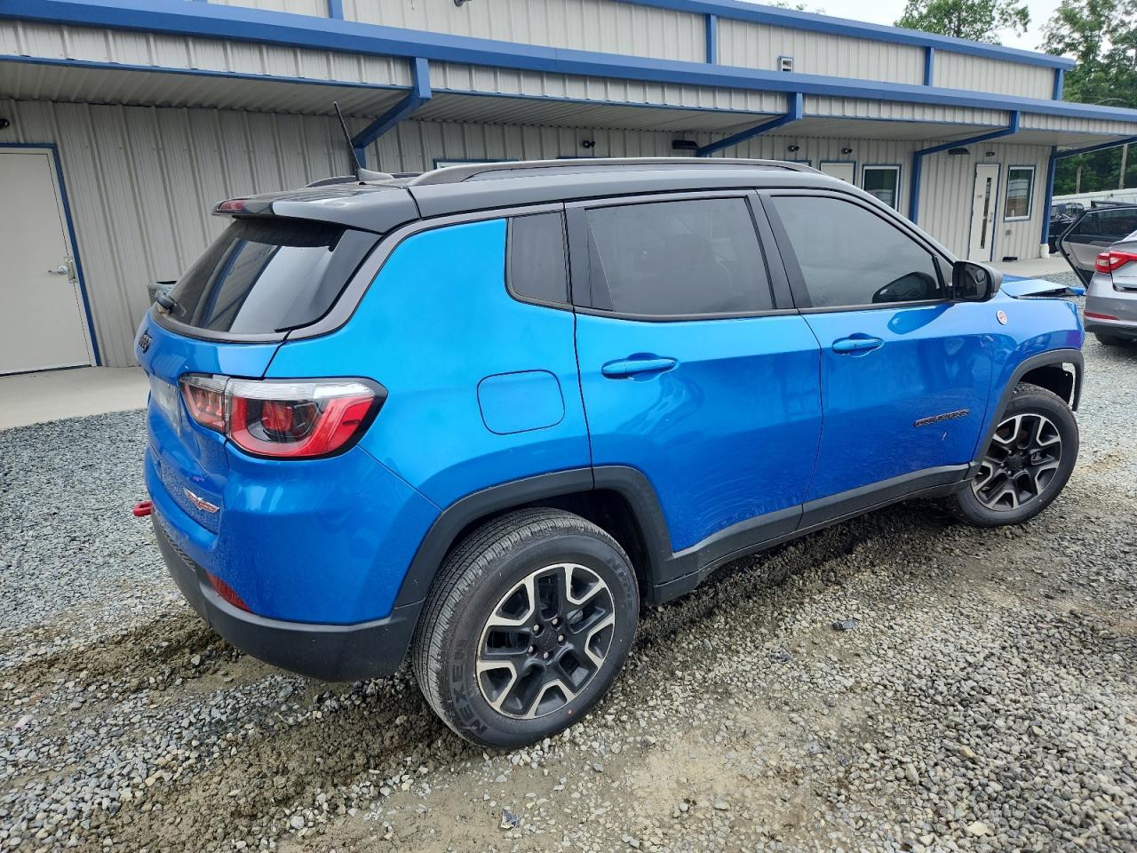 2020 Jeep Compass Trailhawk - Image 3