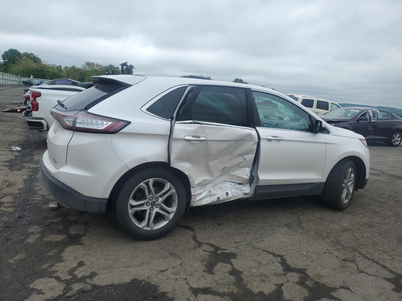 2018 Ford Edge Titanium - Image 3