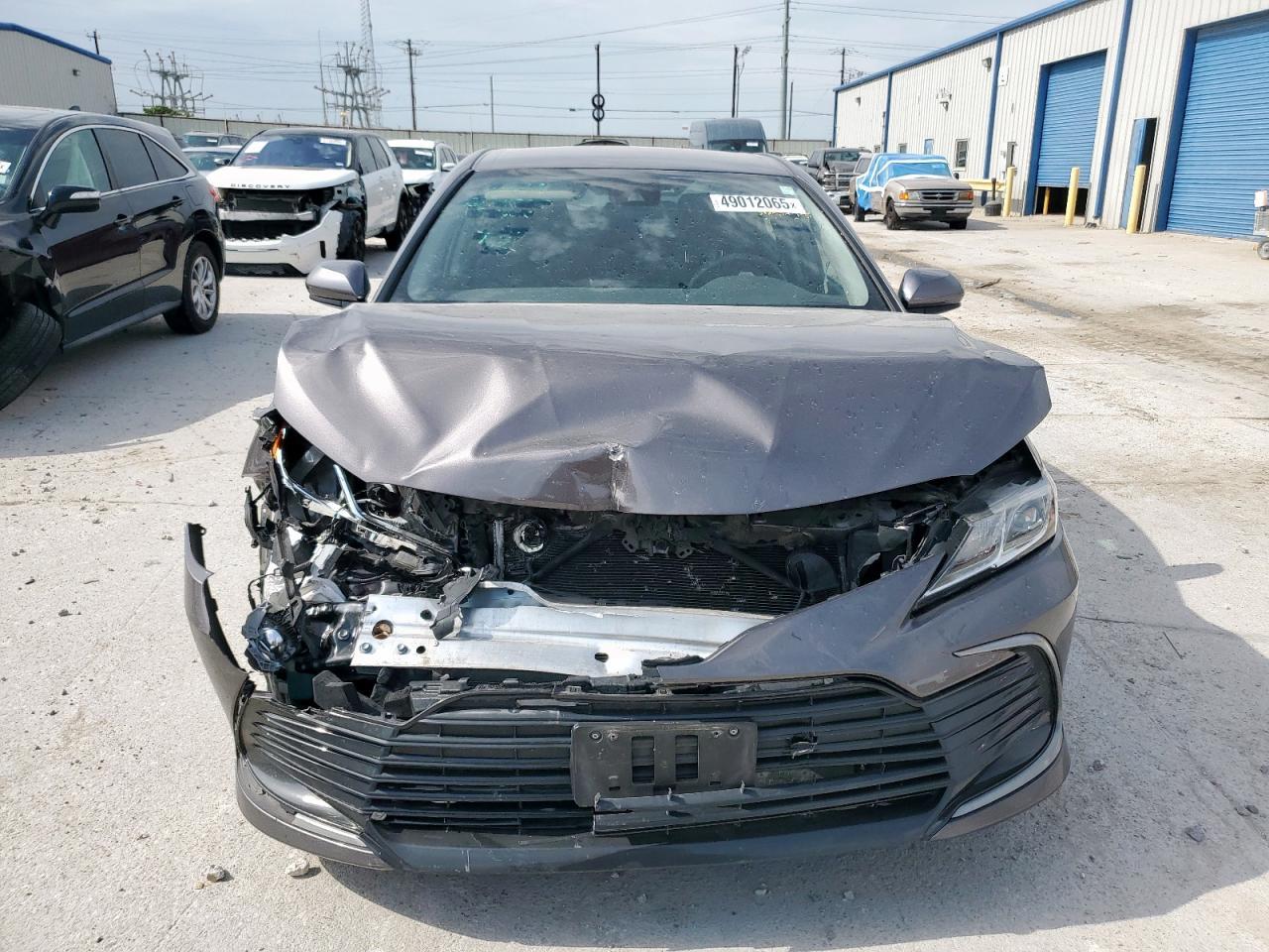 2021 Toyota Camry Le - Image 5
