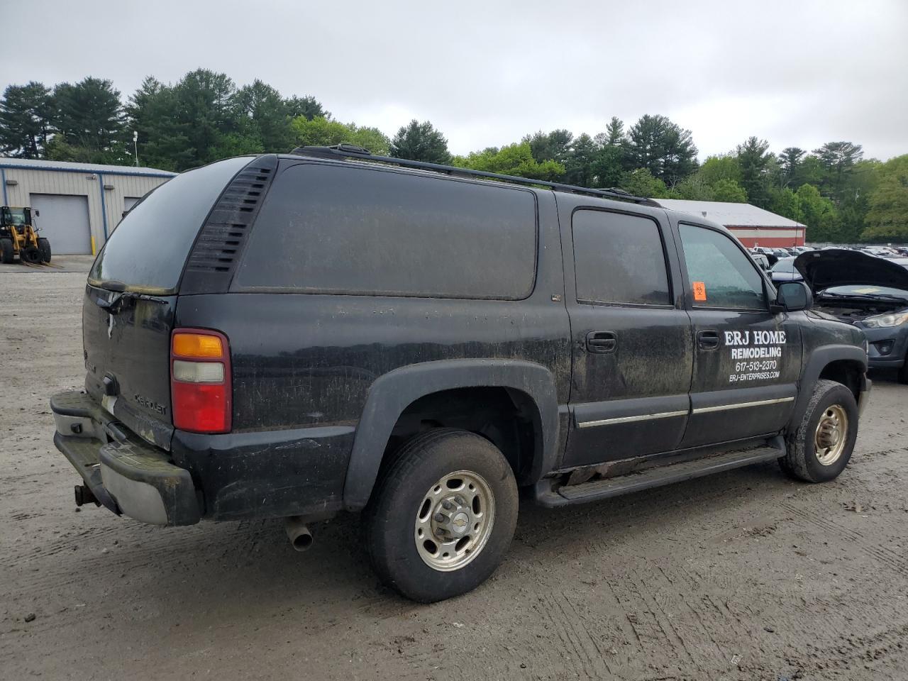 2002 Chevrolet Suburban K2500 - Image 3