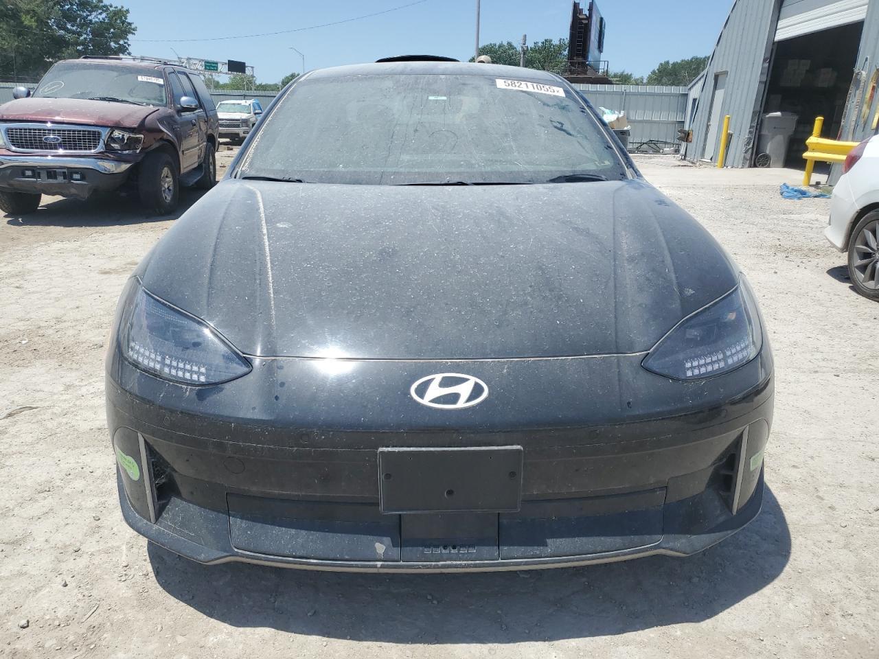 2023 Hyundai Ioniq 6 Se - Фото 5