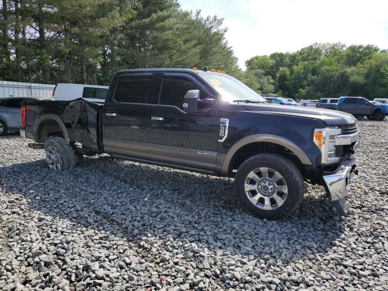 2019 Ford F350 Super Duty - Фото 4