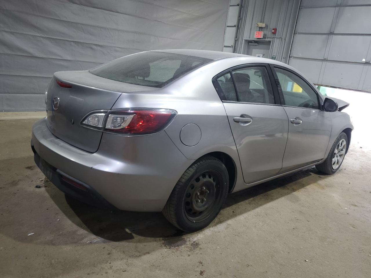 2011 Mazda 3 I - Image 3