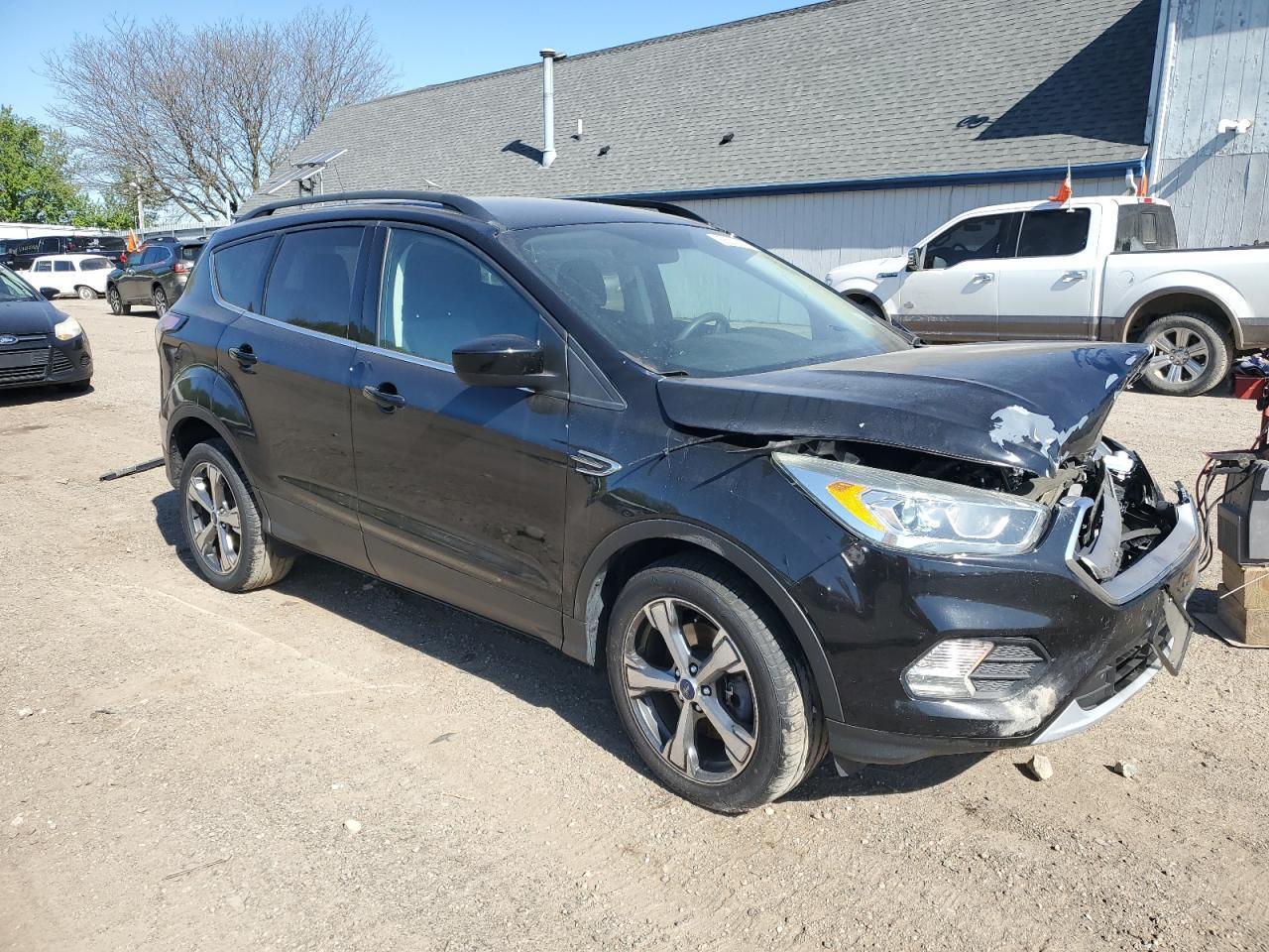 2017 Ford Escape Se - Фото 4