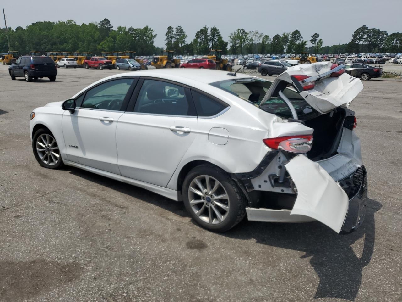 2017 Ford Fusion Se Hybrid - Фото 2