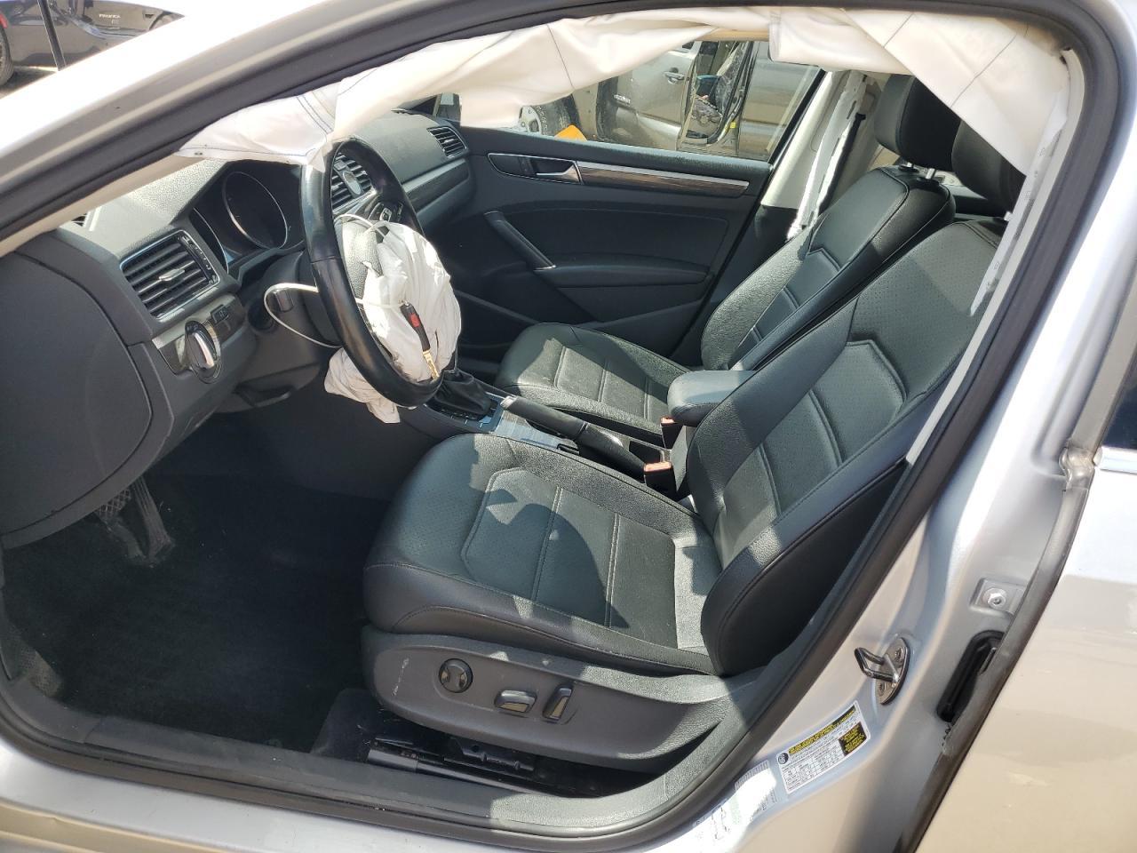 2017 Volkswagen Passat Se - Фото 7