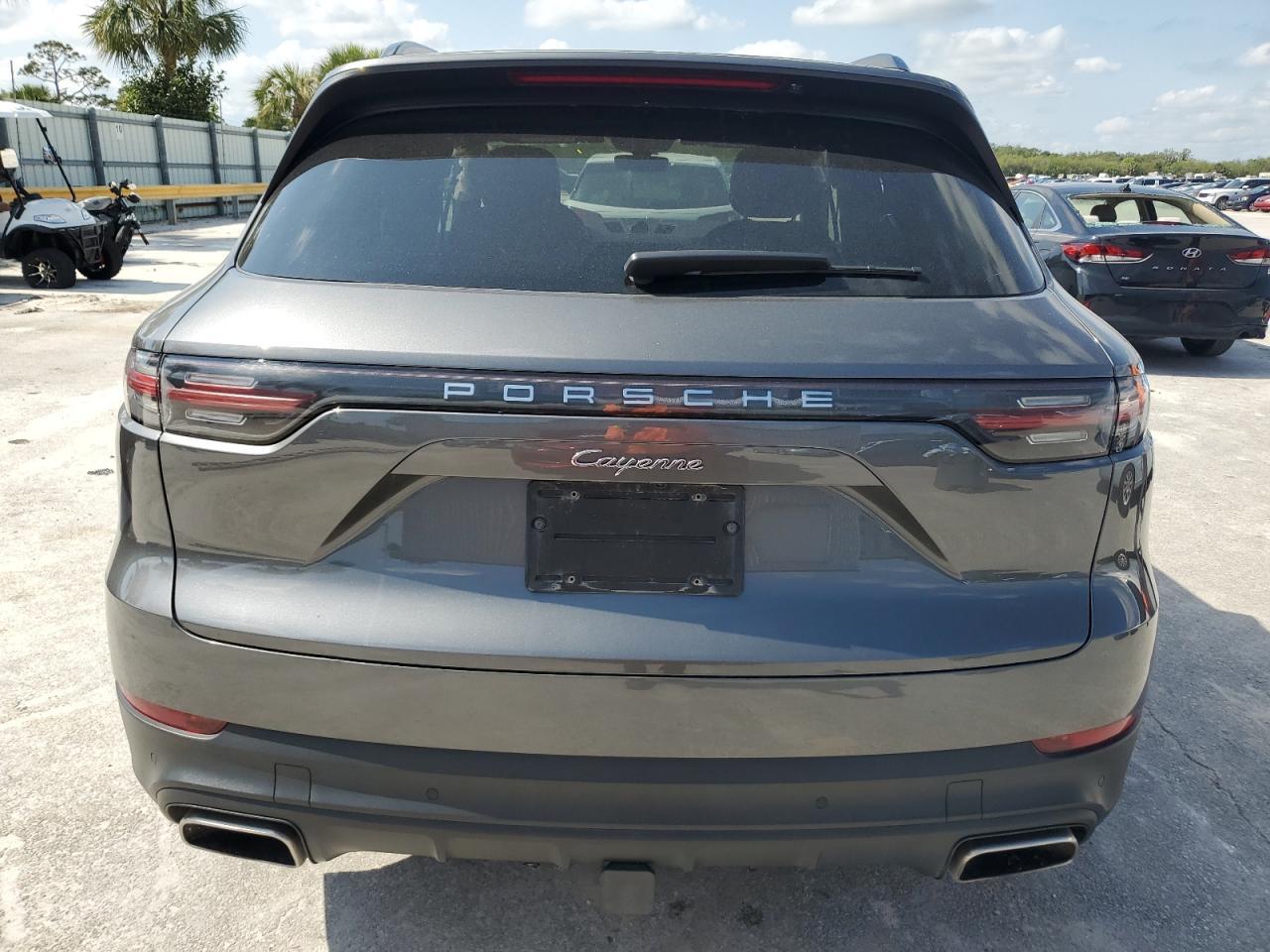 2020 Porsche Cayenne E-Hybrid - Image 6