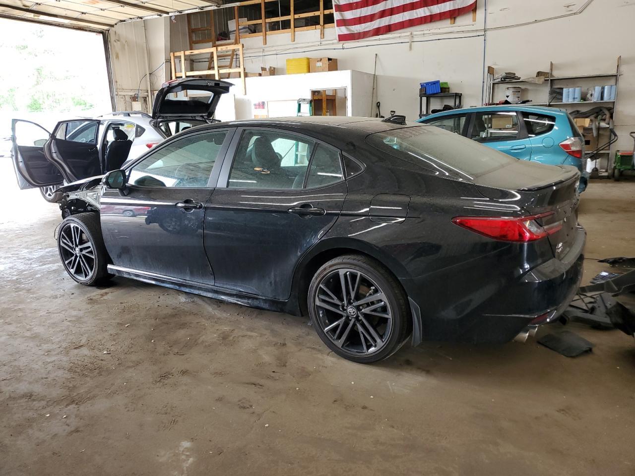 2025 Toyota Camry Xse - Фото 2