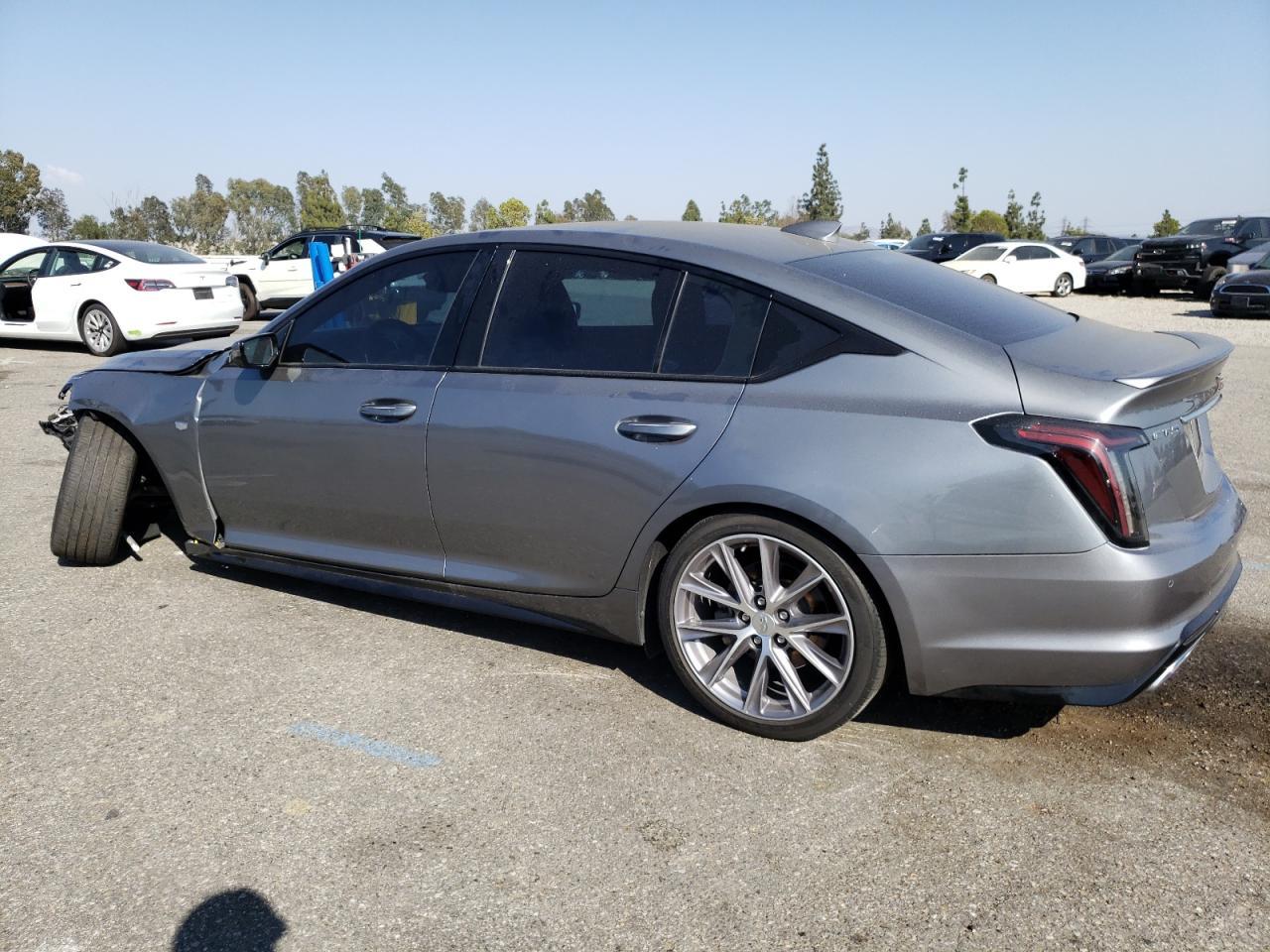 2020 Cadillac Ct5 Sport - Фото 2