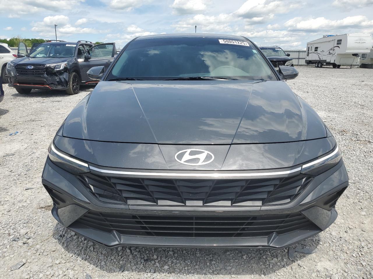 2024 Hyundai Elantra Sel - Image 5