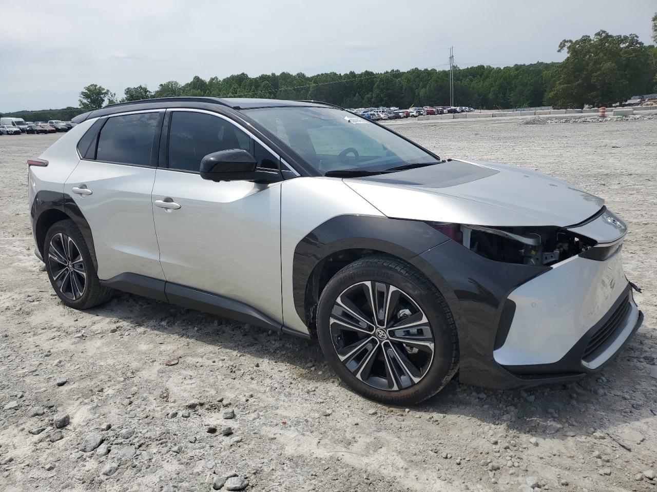 2024 Toyota Bz4X Xle - Image 4