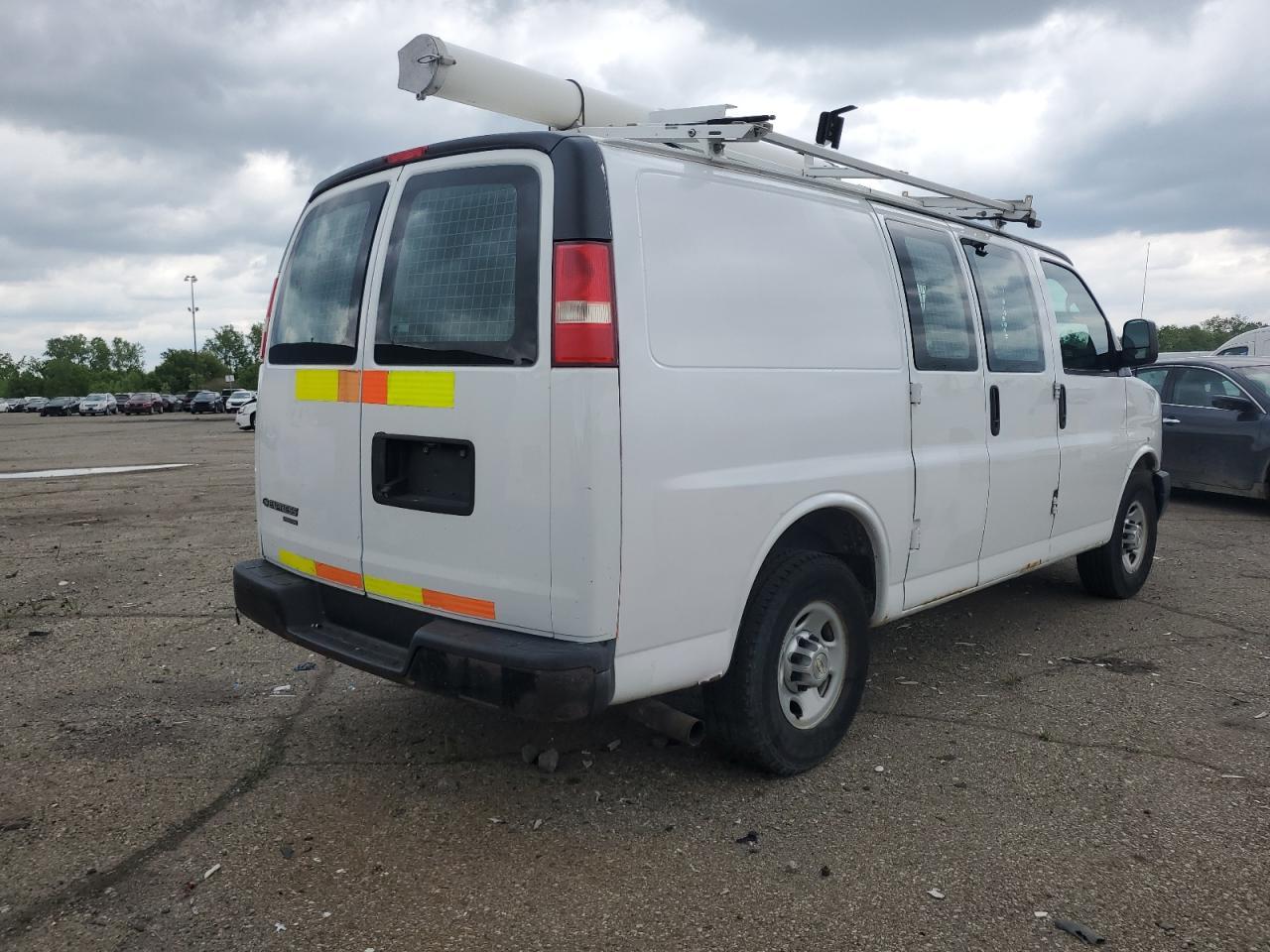 2013 Chevrolet Express G2500 - Image 3