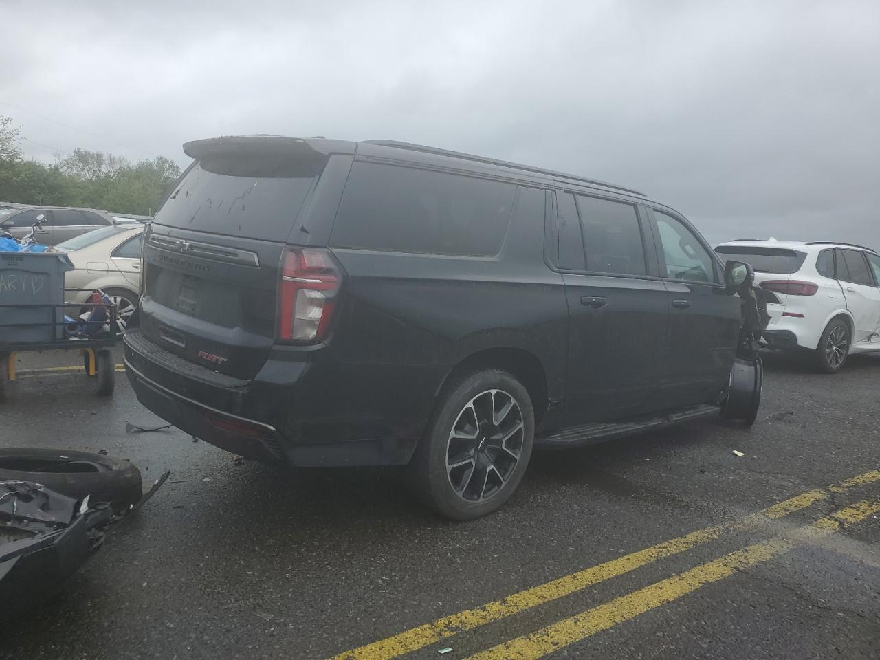 2021 Chevrolet Suburban K1500 Rst - Image 3