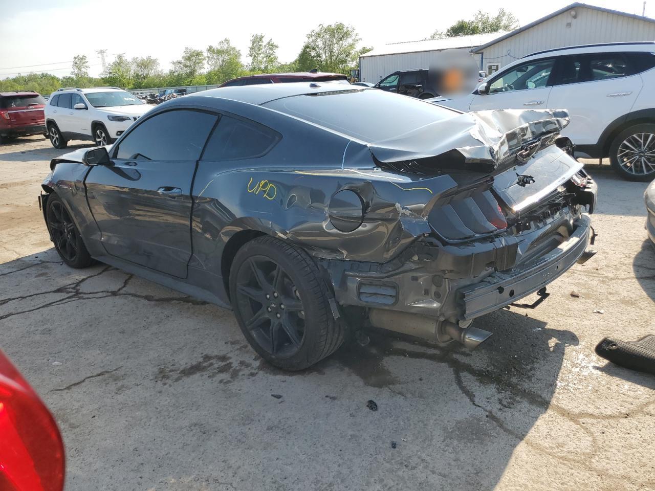 2019 Ford Mustang - Фото 2