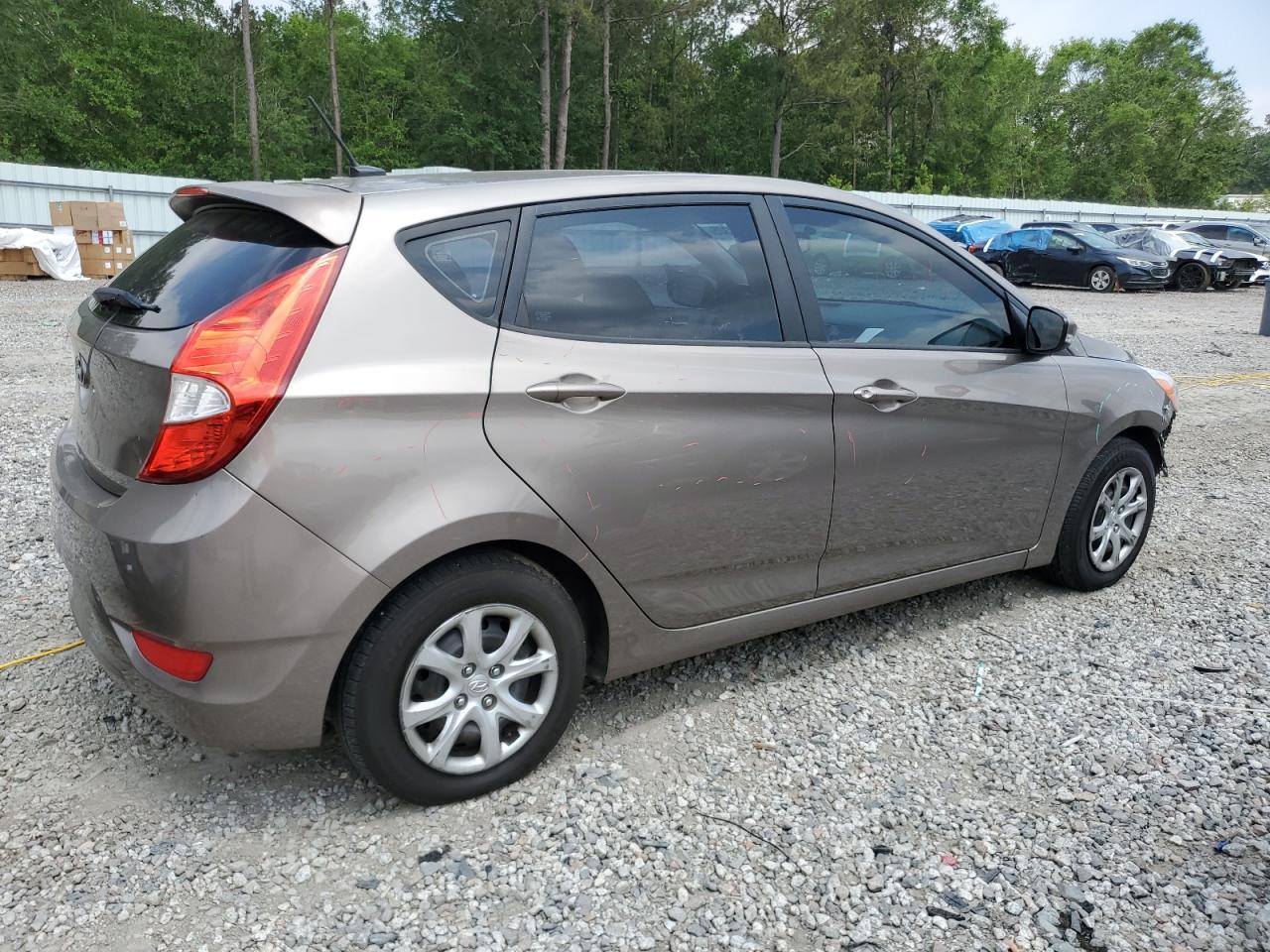 2014 Hyundai Accent Gls - Фото 3