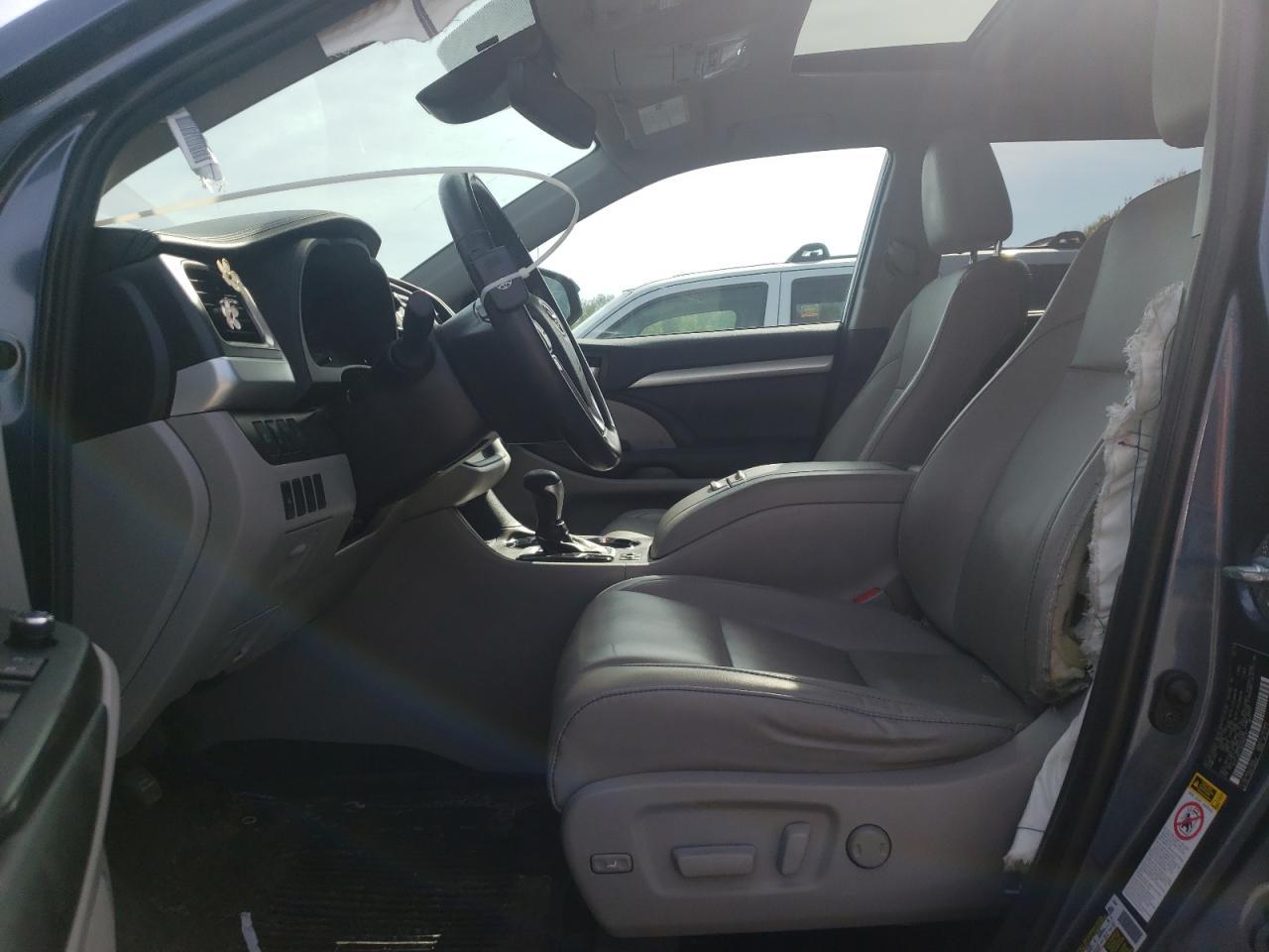 2019 Toyota Highlander Se - Image 7