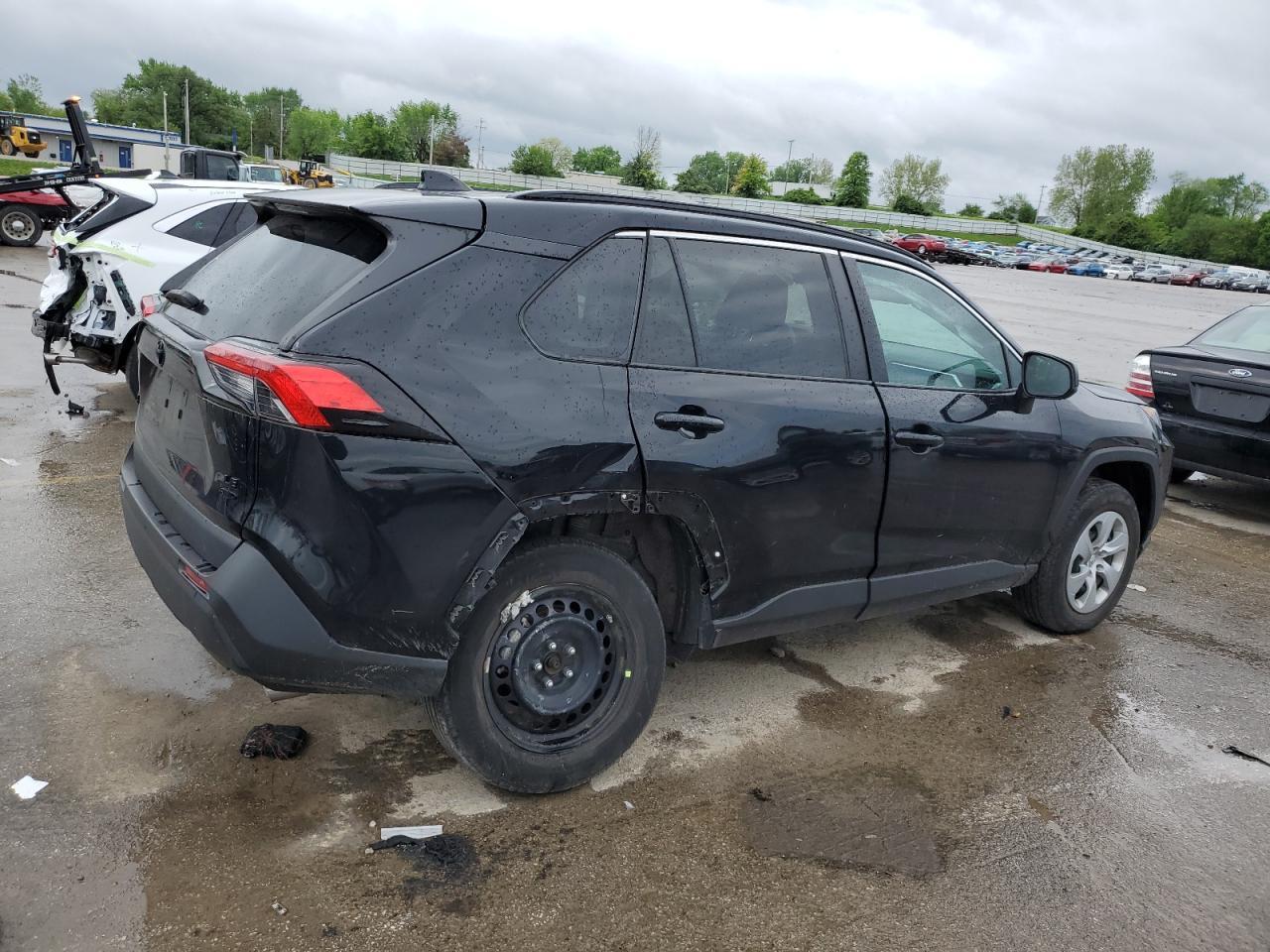 2021 Toyota Rav4 Le - Фото 3