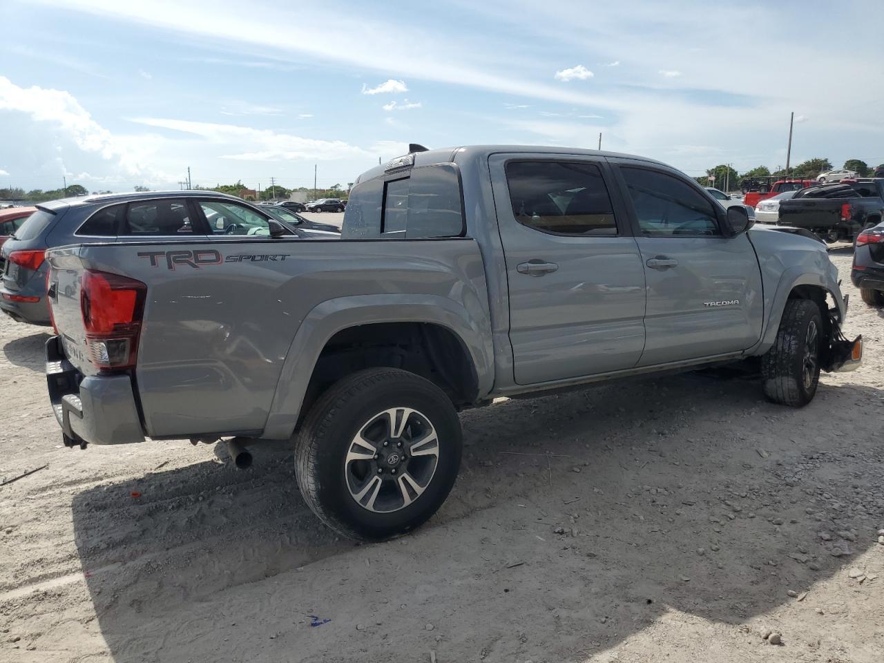 2019 Toyota Tacoma Double Cab - Image 3