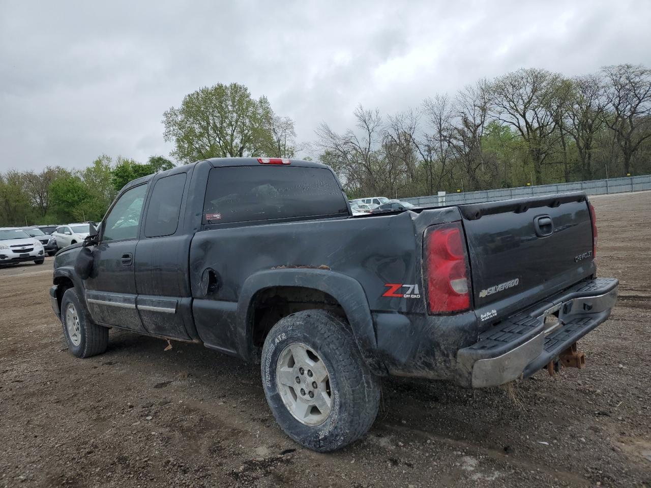 2004 Chevrolet Silverado K1500 - Фото 2