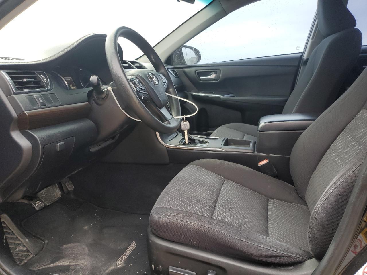 2016 Toyota Camry Le - Фото 7