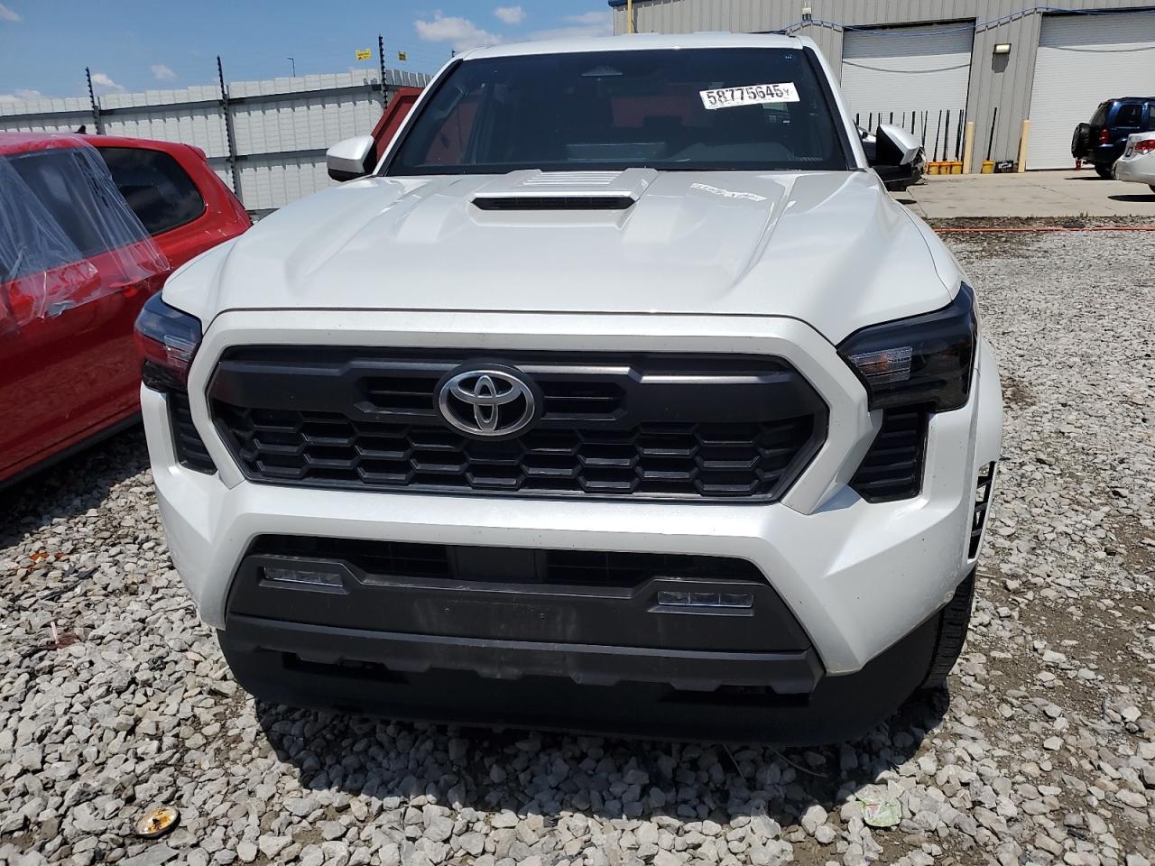2024 Toyota Tacoma Double Cab - Image 5
