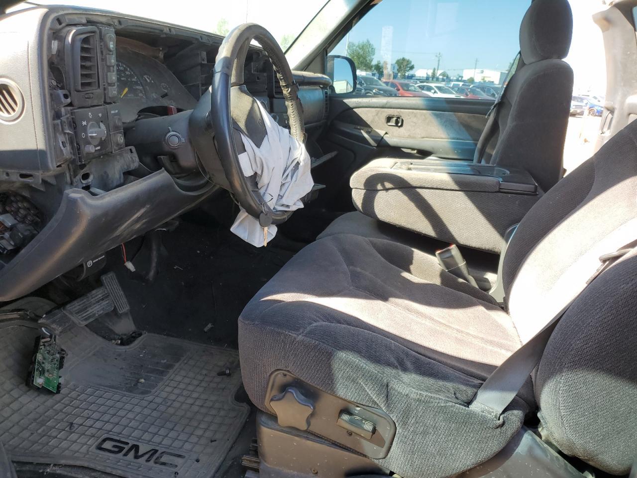 2000 GMC New Sierra K2500 - Фото 7