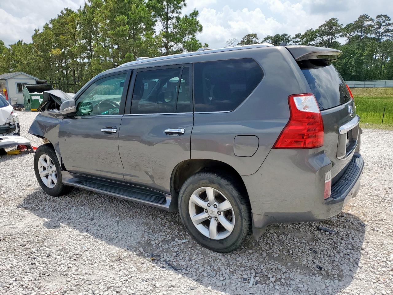 2011 Lexus Gx 460 - Image 2
