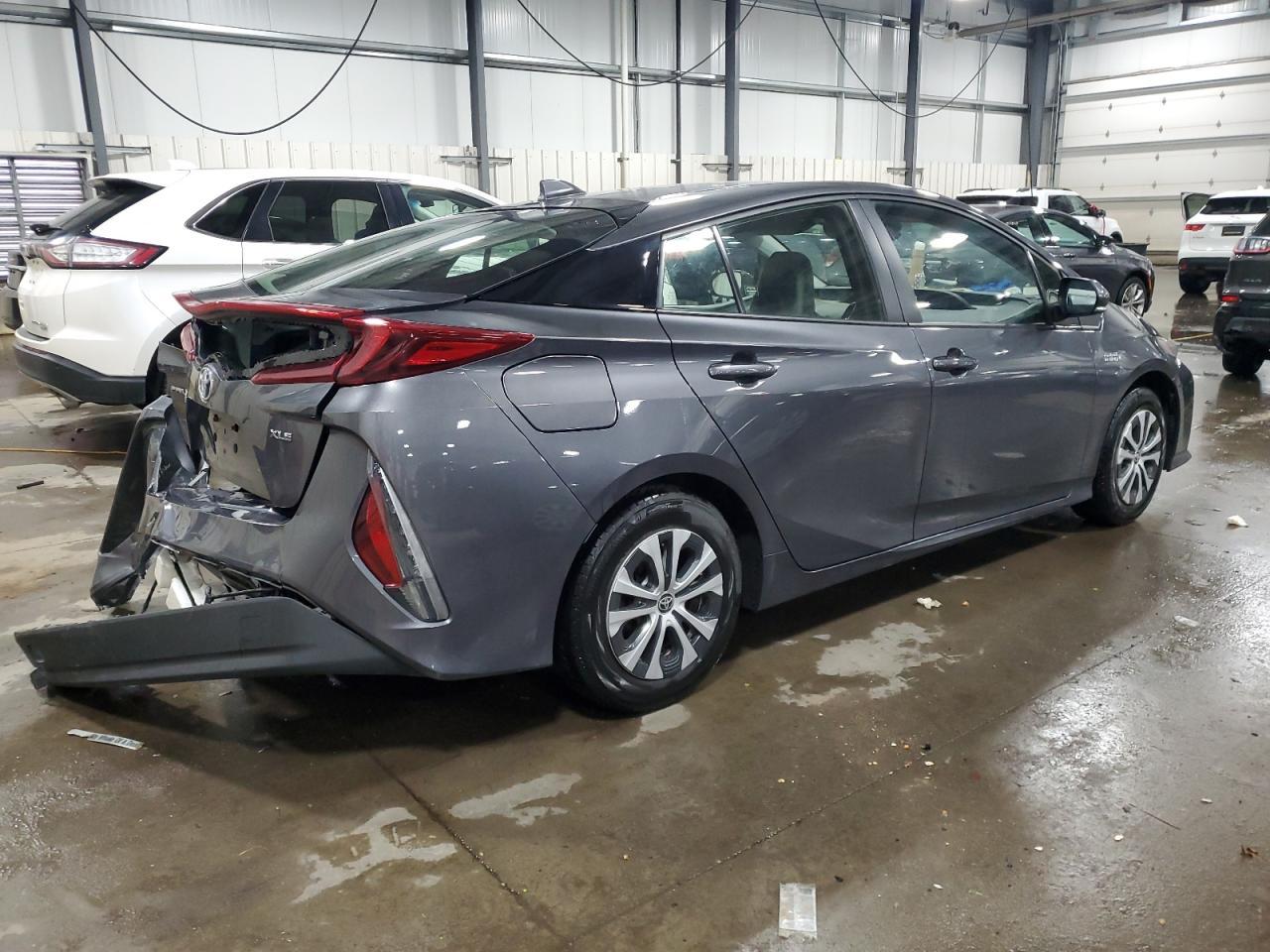 2021 Toyota Prius Prime Le - Фото 3