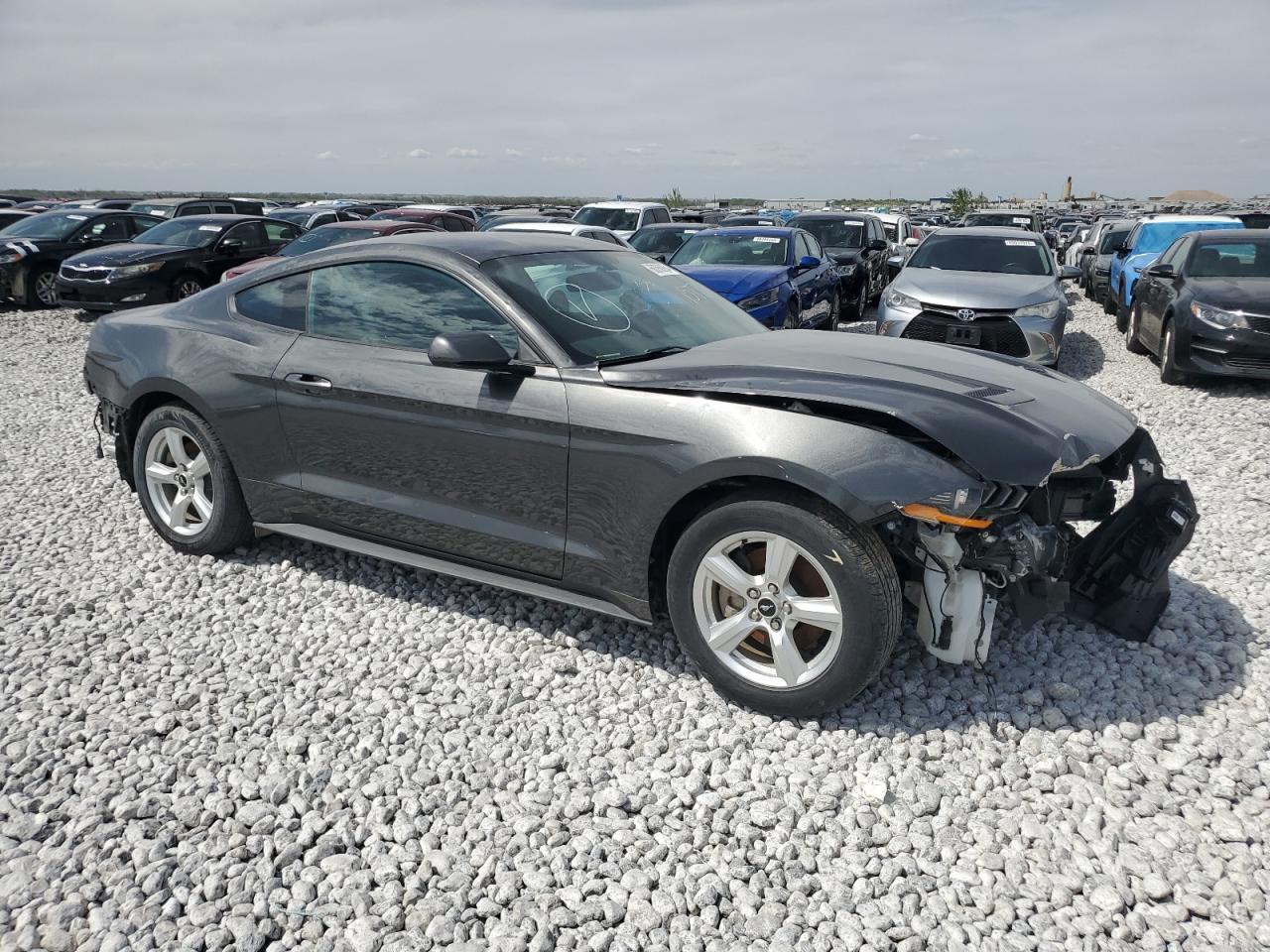 2019 Ford Mustang - Image 4