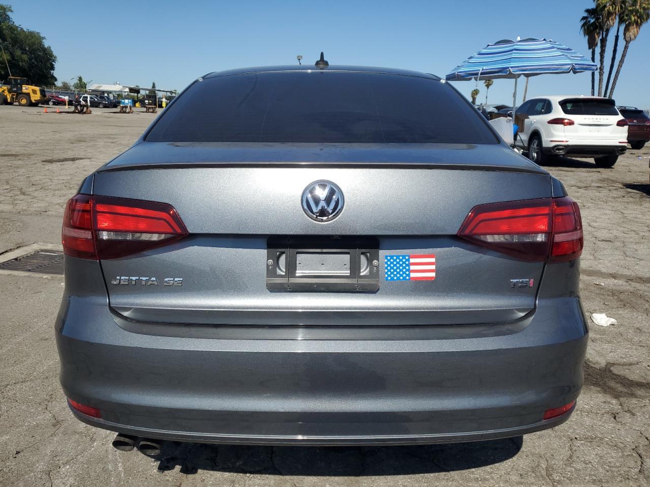 2017 Volkswagen Jetta Se - Image 6
