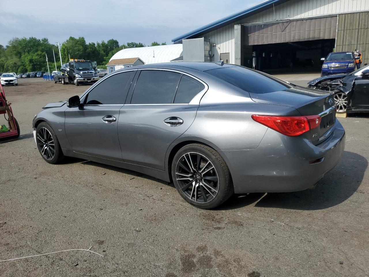 2017 Infiniti Q50 Premium - Image 2