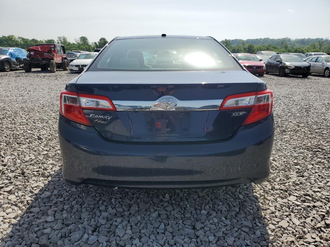 2014 Toyota Camry L - Image 6