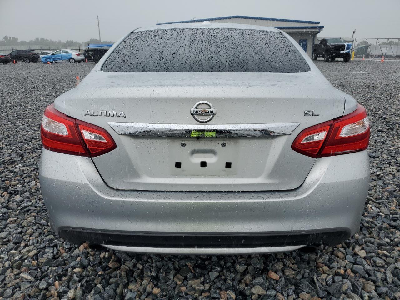 2017 Nissan Altima 2.5 - Image 6