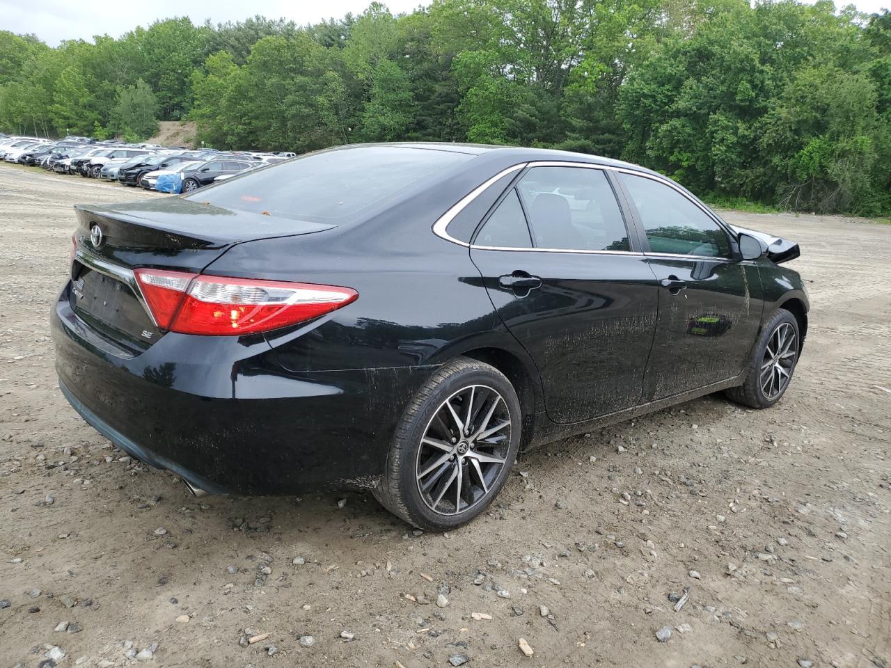 2017 Toyota Camry Le - Фото 3