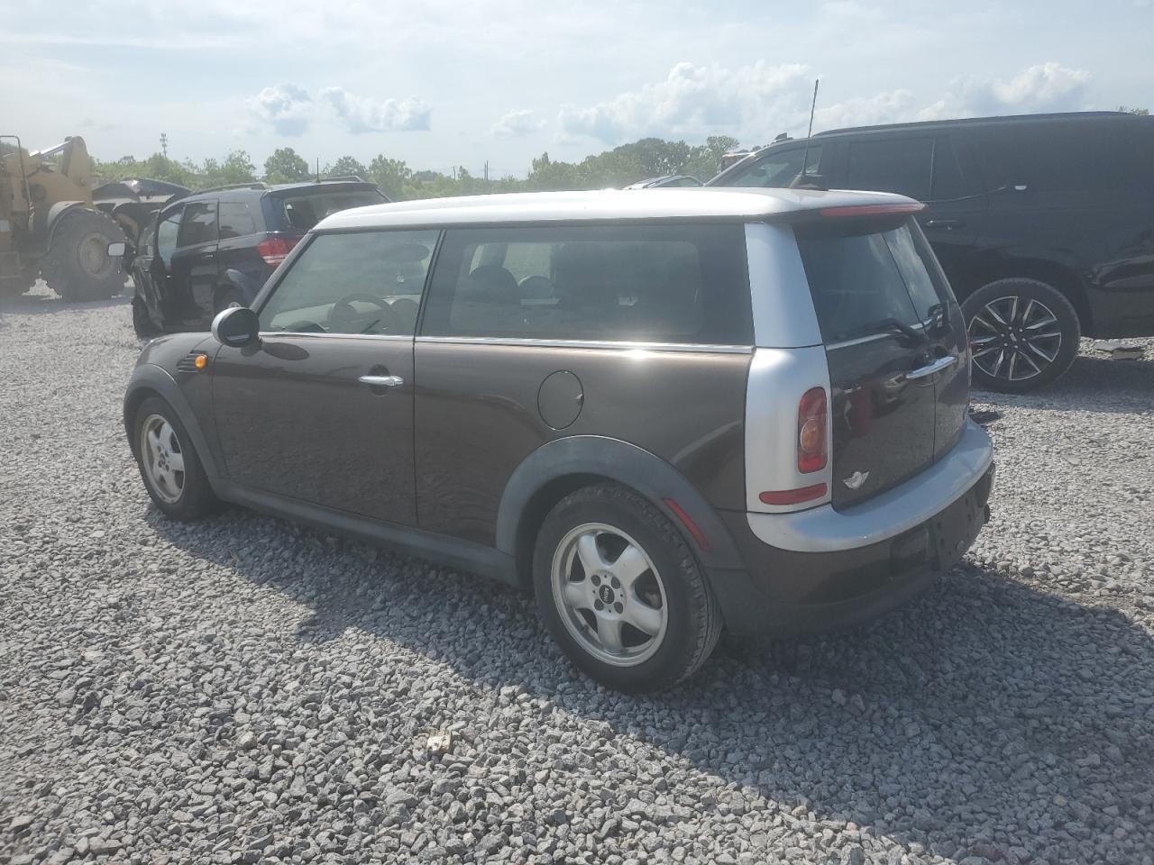 2010 Mini Cooper Clubman - Image 2