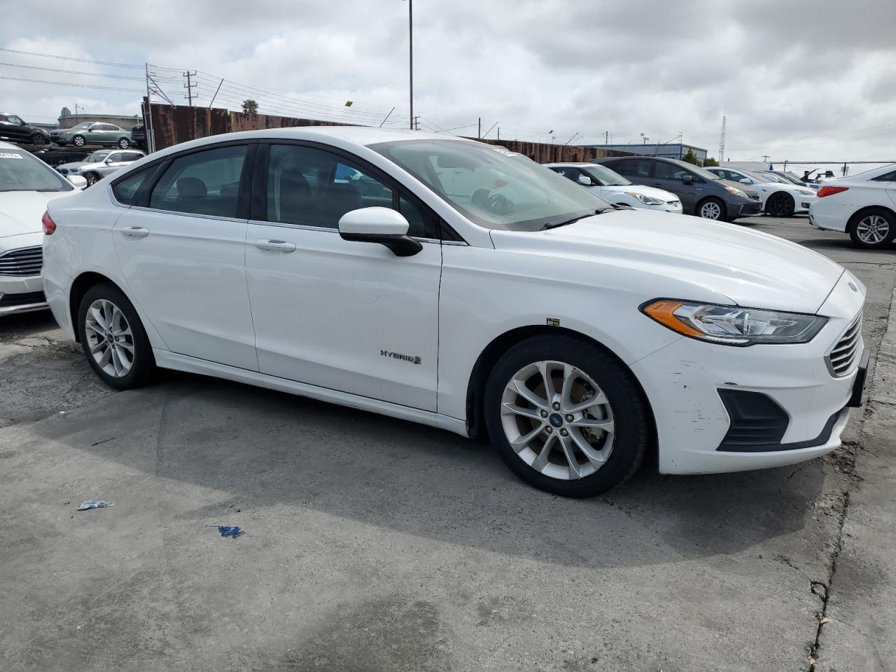 2019 Ford Fusion Se - Image 4