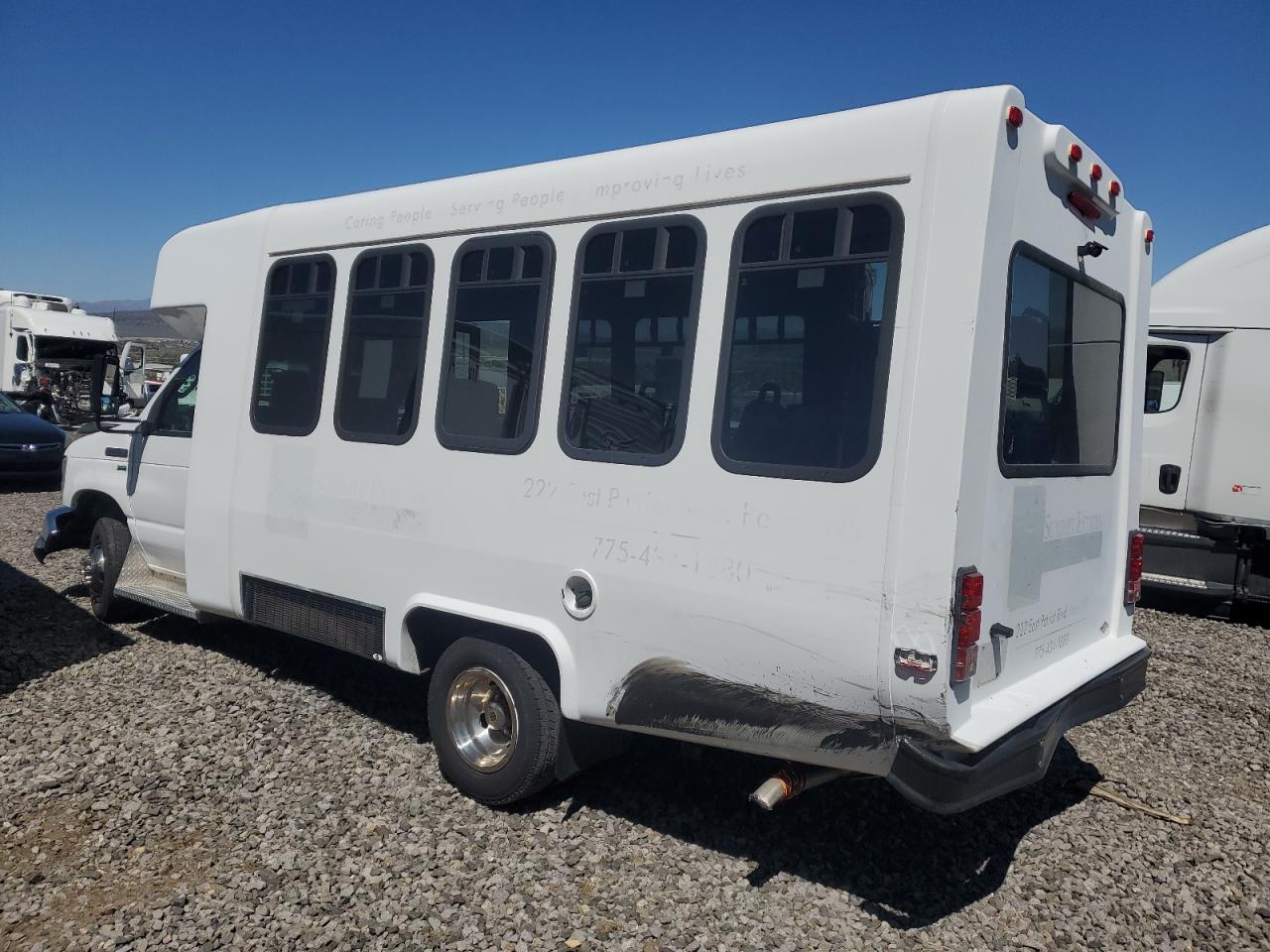 2016 Ford Econoline E350 Super Duty Cutaway Van - Image 2