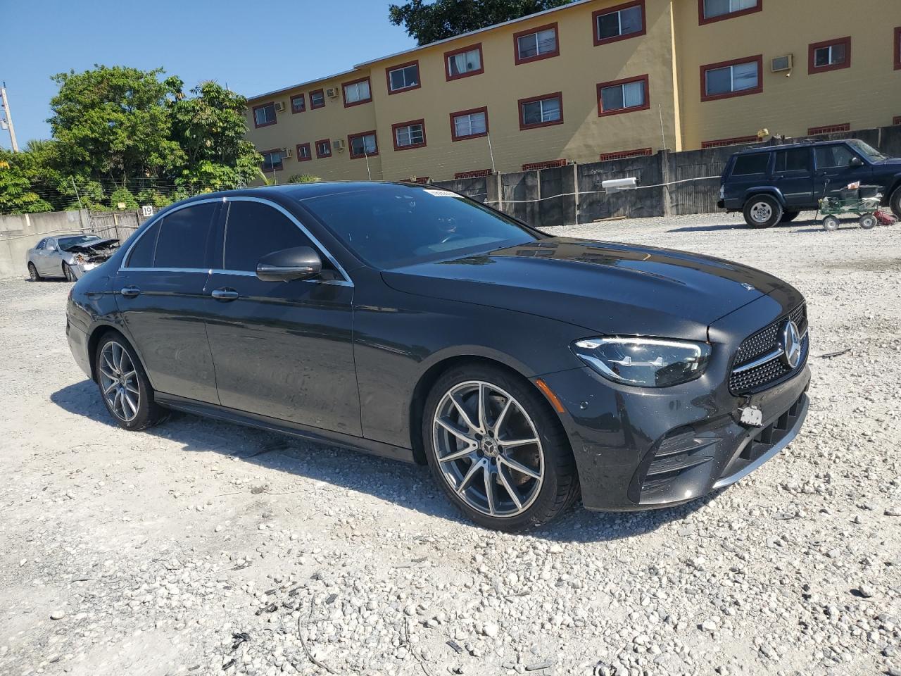 2021 Mercedes-Benz E 350 - Фото 4