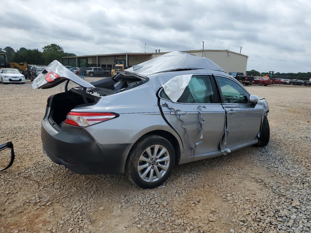 2019 Toyota Camry L - Фото 3