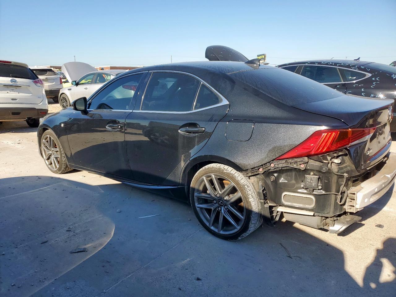 2017 Lexus Is 300 - Фото 2