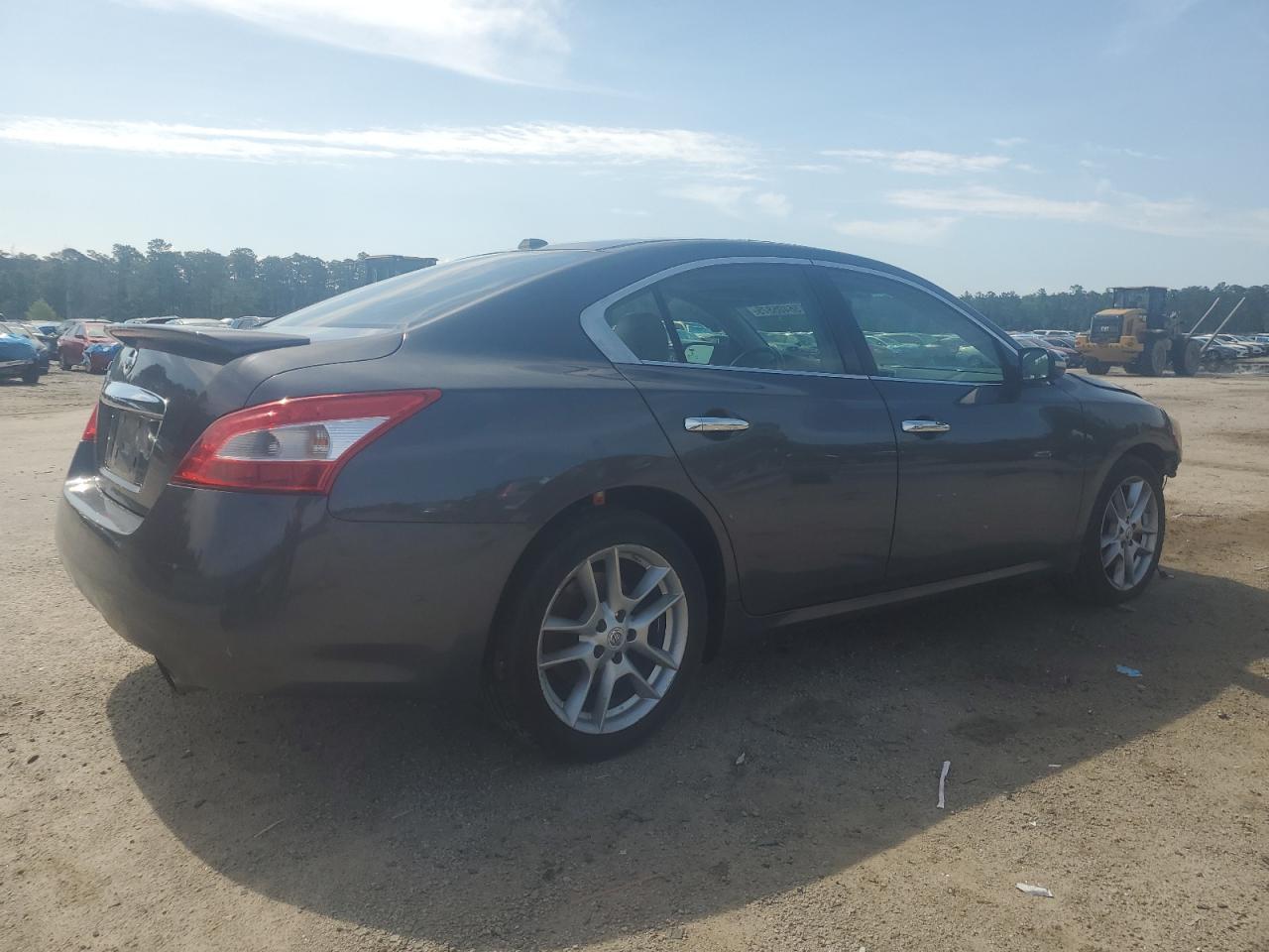 2010 Nissan Maxima S - Фото 3