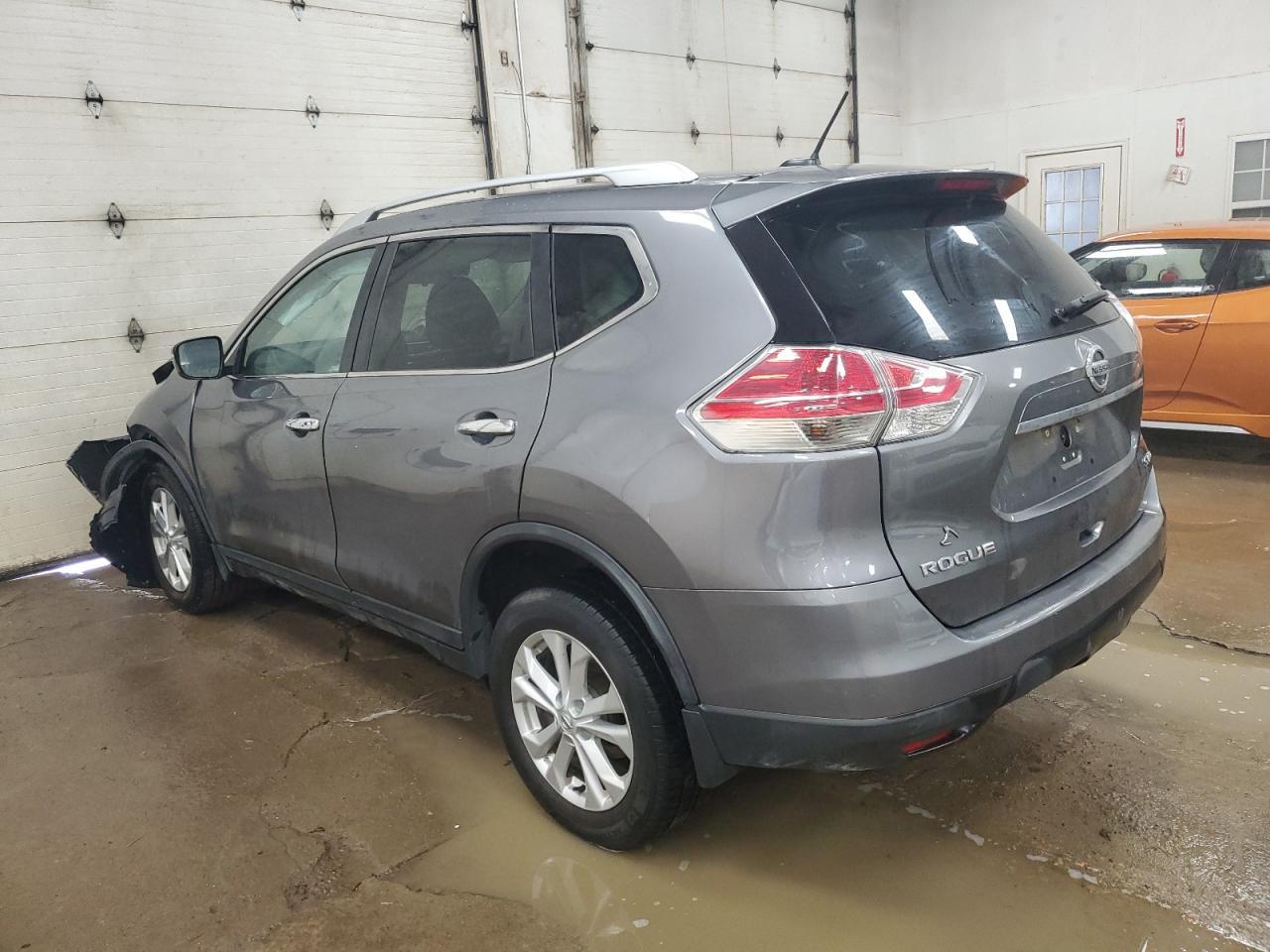 2016 Nissan Rogue S - Фото 2