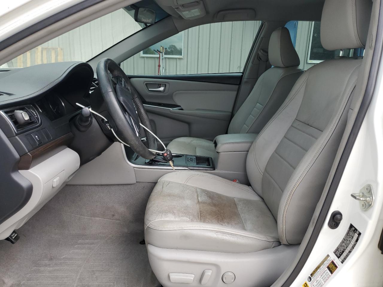 2017 Toyota Camry Le - Image 7