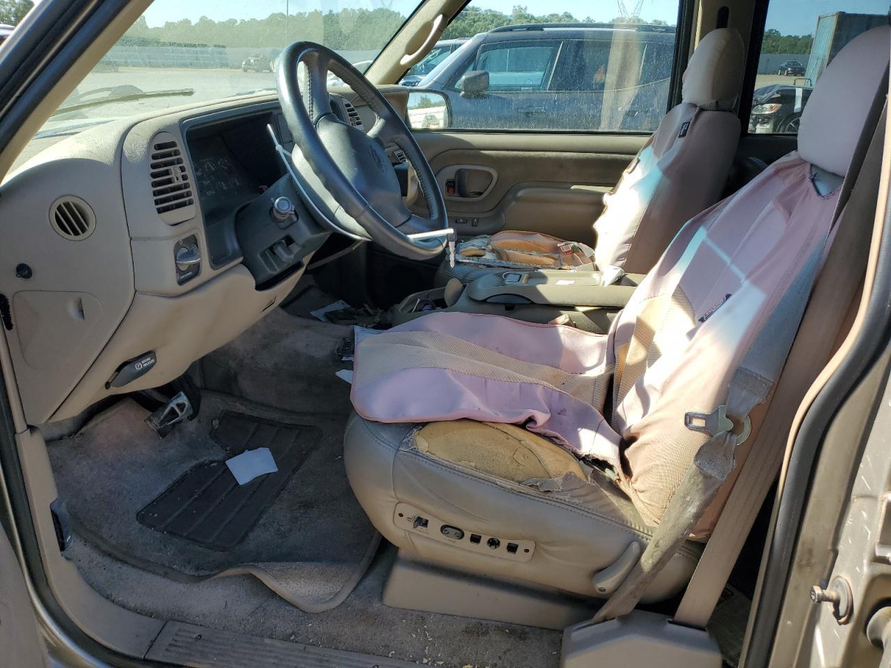 1999 Chevrolet Suburban K1500 - Фото 7