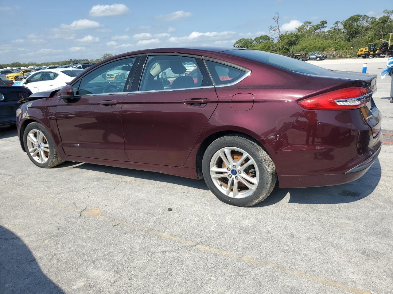 2018 Ford Fusion Se - Фото 2