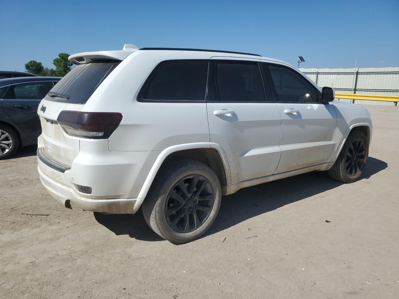 2017 Jeep Grand Cherokee Laredo - Фото 3