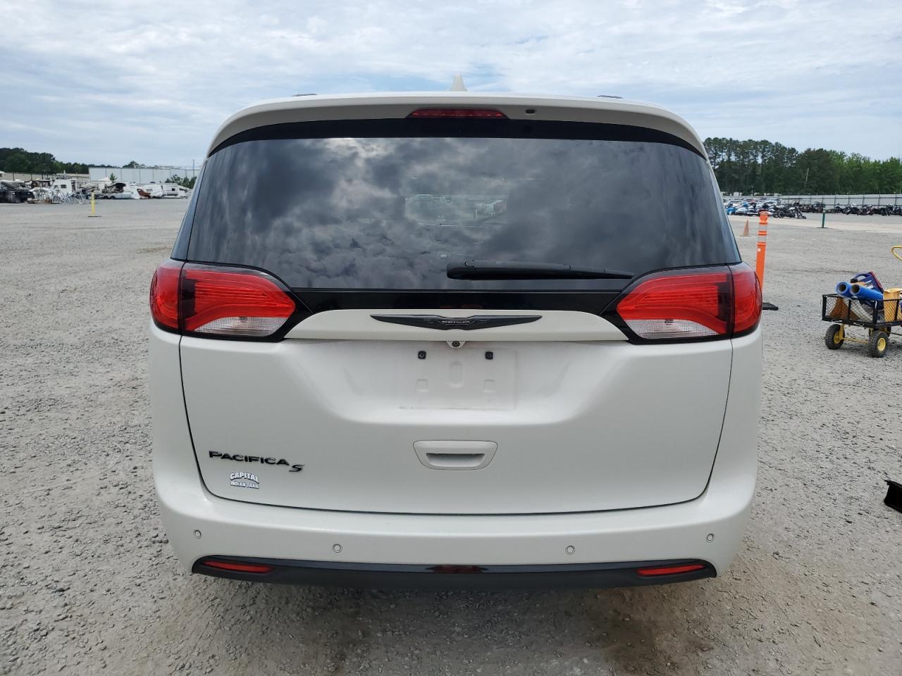 2020 Chrysler Pacifica Touring L - Image 6